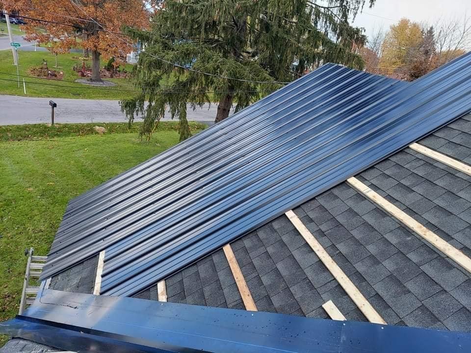 blue roofing instaling