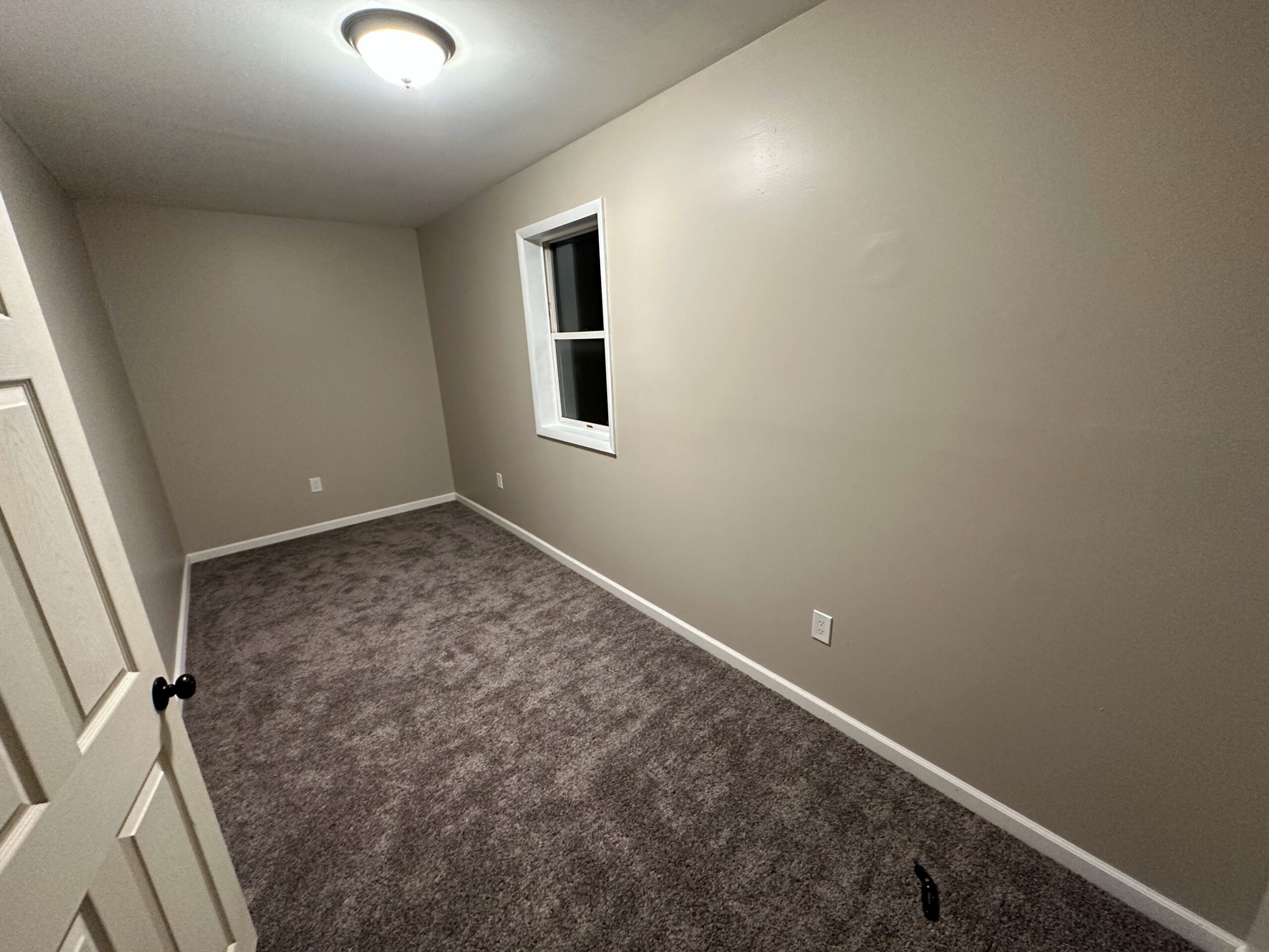 room with gray floor